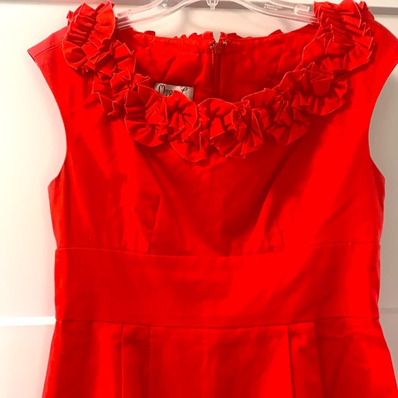 Reddish-Orange Ruffle/Floral Detail on Collar! Super cute! - Picture 2 of 3